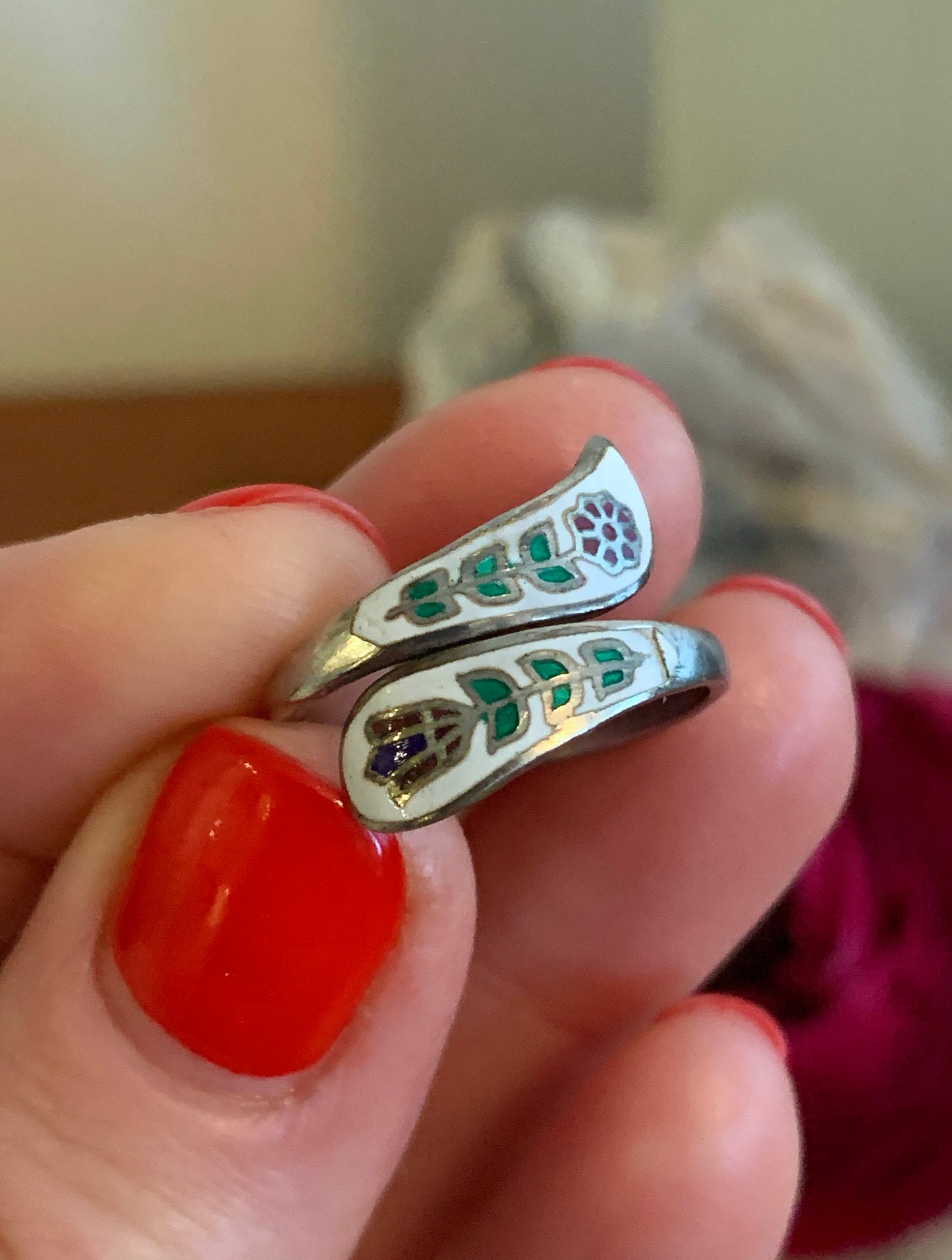 Cloisonné: Bit of a Twist