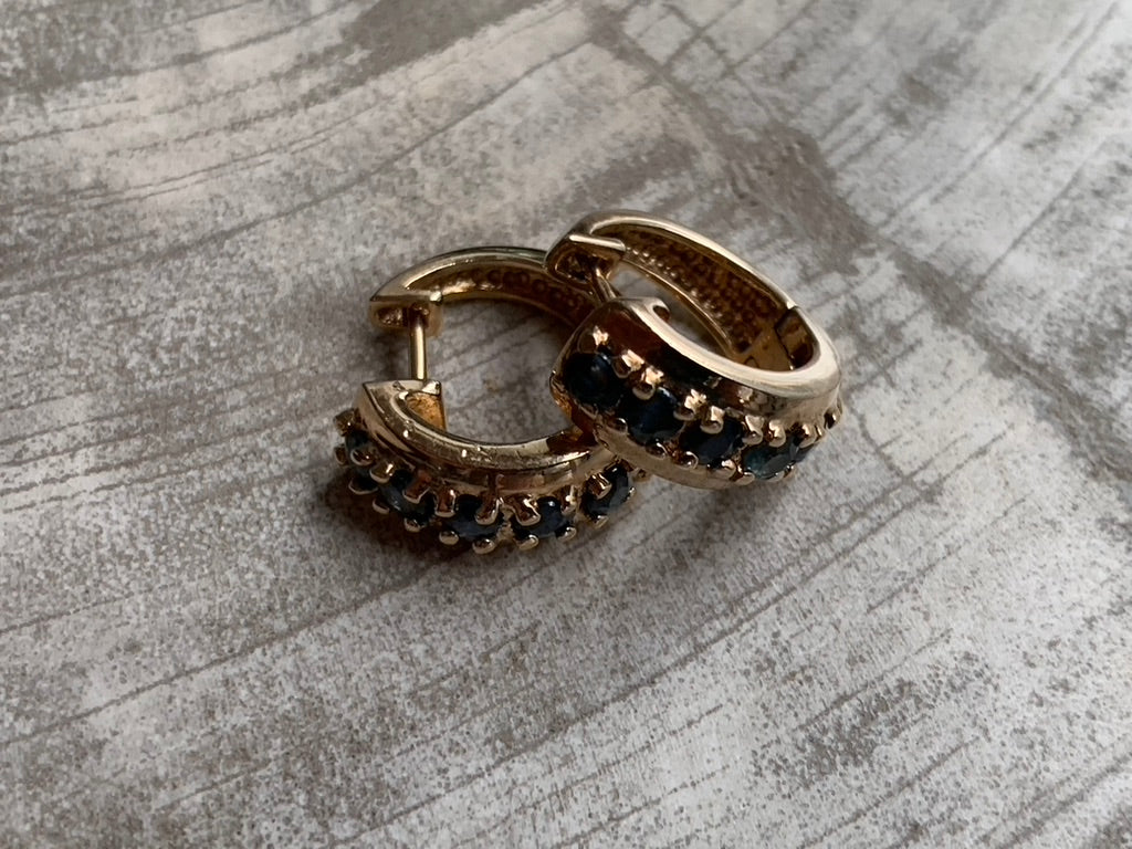 Not So Identical Twins: Sapphires